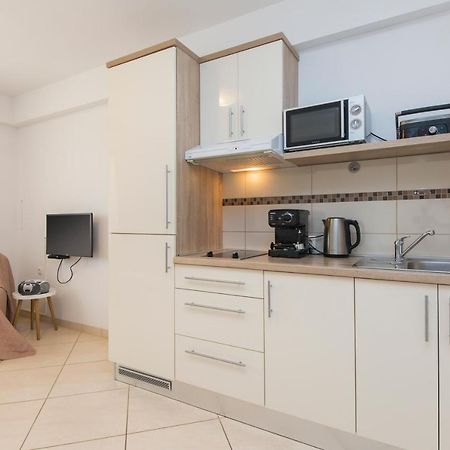 Apartmani Xenia&Desiderio Buzet Exterior foto